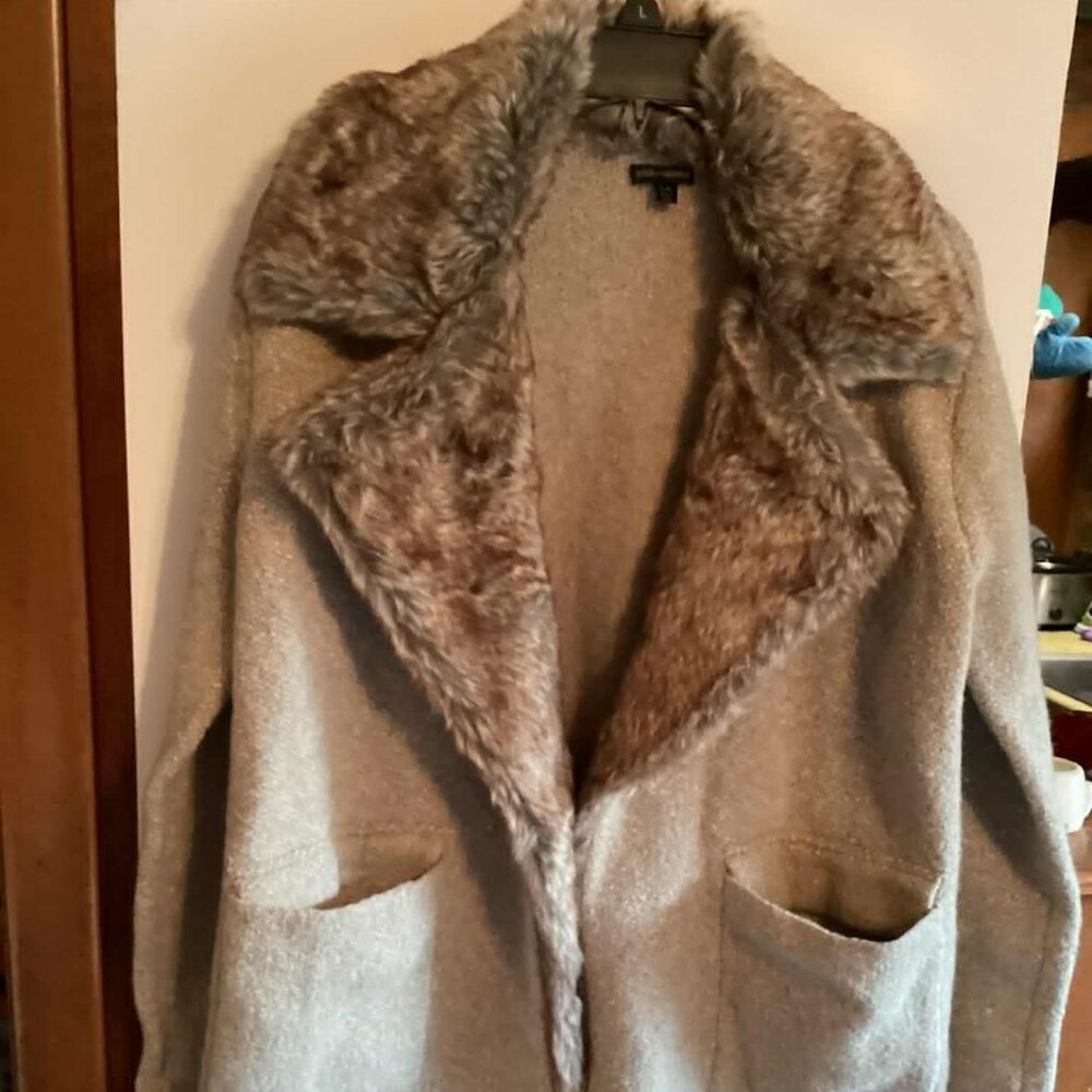 Sweater/Jacket Size L/XL with pockets